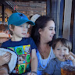 Meet your Posher, Joni